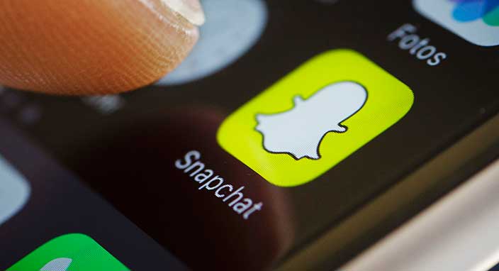 SnapChat, Hikayeleri Giphy’nin GIF’leri ile destekleniyor